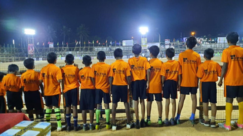 Pemuda terbang, bantu mimpinya